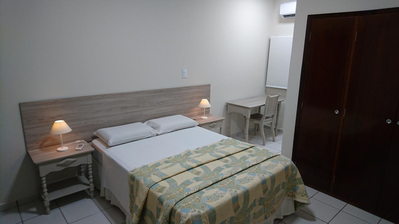 Hotel Premium Flat Ourinhos Exteriör bild